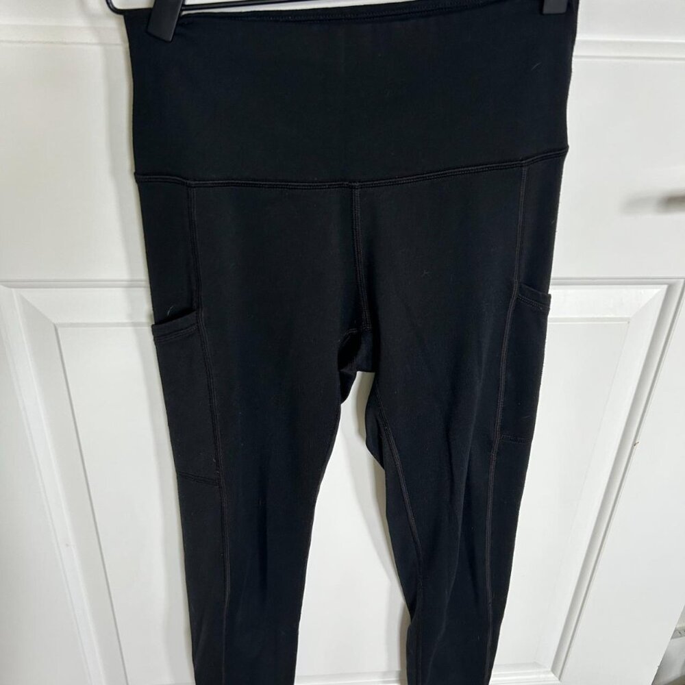 Aerie black offline warmup high waisted legging with side pockets